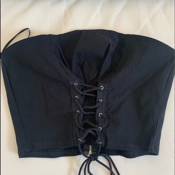 Forever 21 Tops - Black crop top